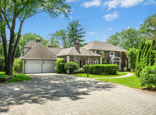 11 Scotch Pine Cir, Wellesley, MA 02481