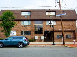 Park West Gardens, East Rutherford, NJ 07073