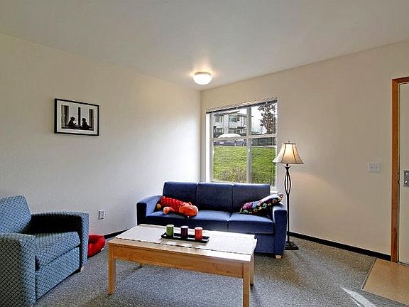 2nd image of 6162 NE Radford Dr APT 1311