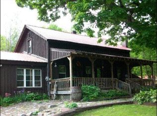 326 Bunker Hill Rd, Mayfield, NY 12117