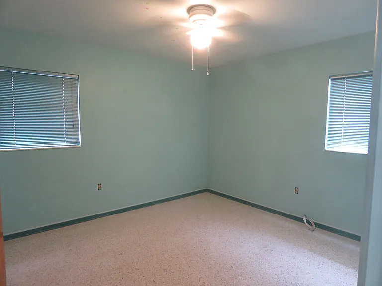 6056 Dartmouth Ave N — Photo 13