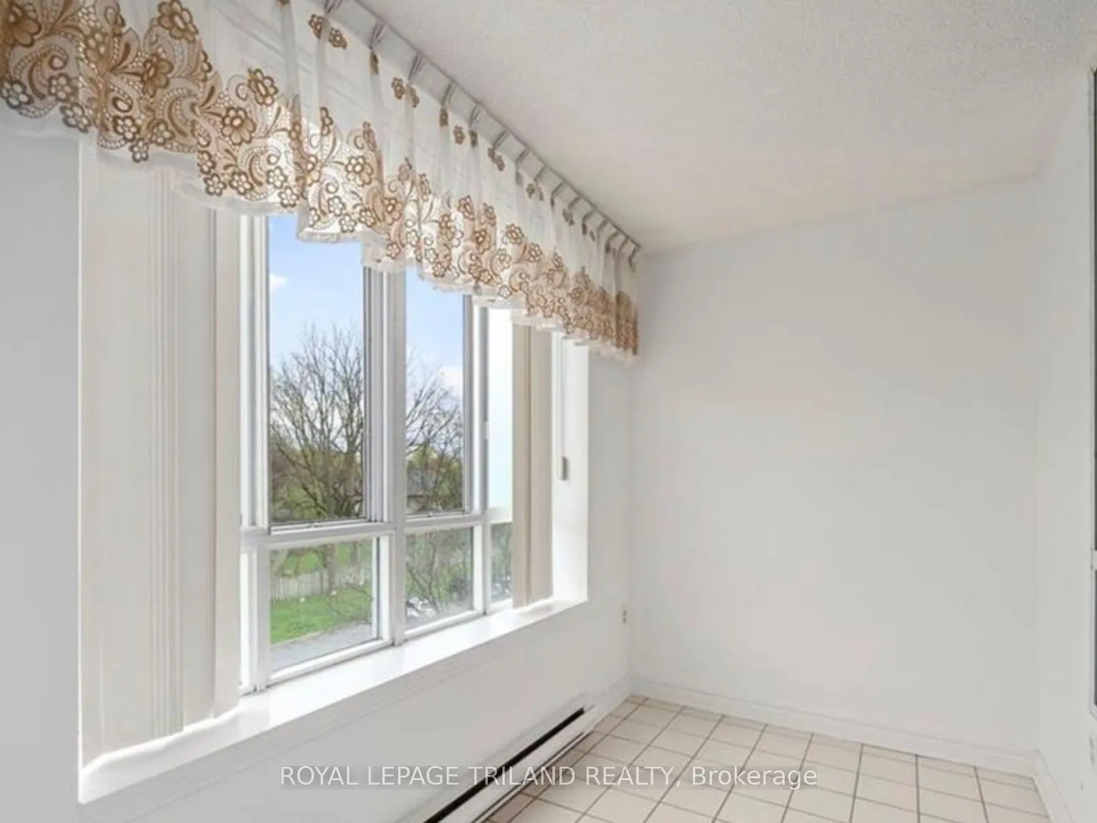 2 bed, $2,400 — Photo 4