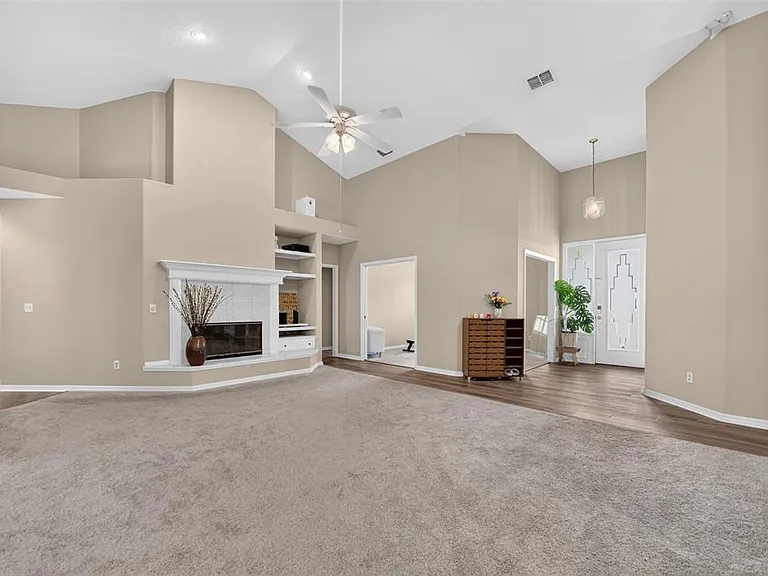 804 Rosemist Ct — Photo 3