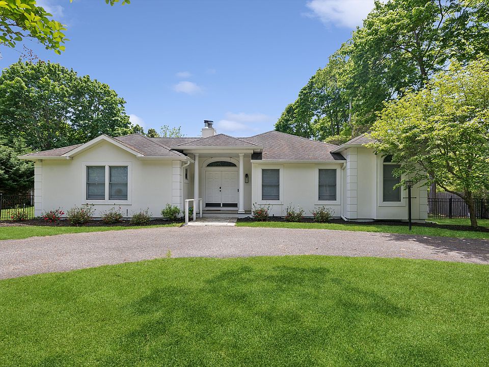 1st image of 8 Country Ln