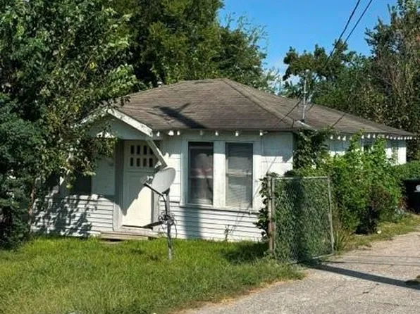 7507 Amarillo St, Houston, TX 77020