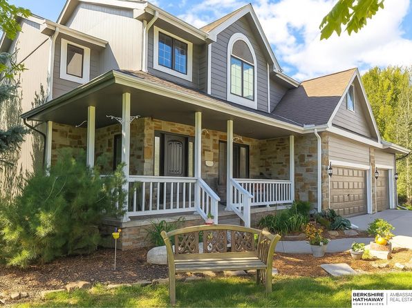 21308 Ridgewood Road Cir