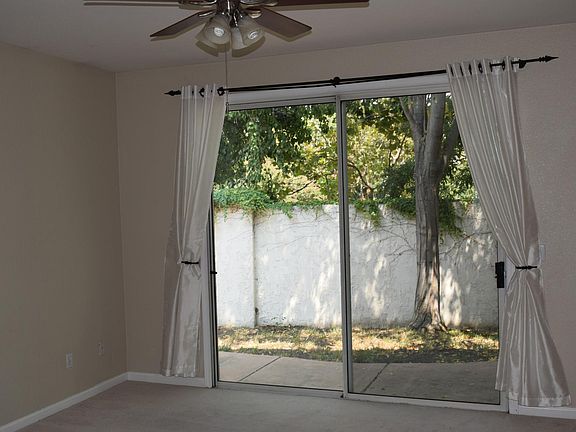 4th image of 989 Sagewood Ct