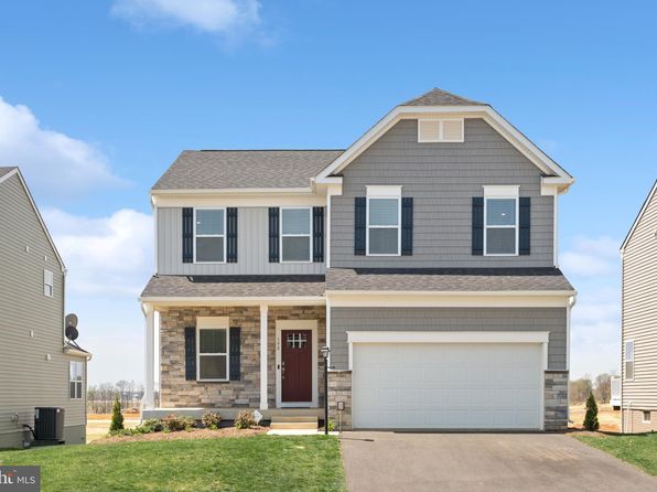 198 Ellery St, Ranson, WV 25438