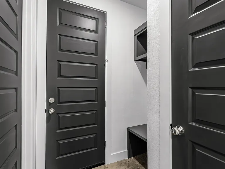 3011 Alpha Wolf Ct — Photo 10