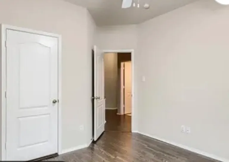 1574 Hansberry Dr — Photo 9
