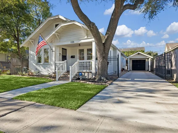 1135 Jerome St, Houston, TX 77009