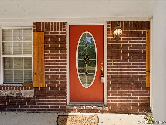 4th image of 23389 W 191st St S