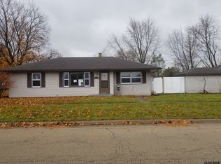 1121 Northfield Ave, Loves Park, IL 61111