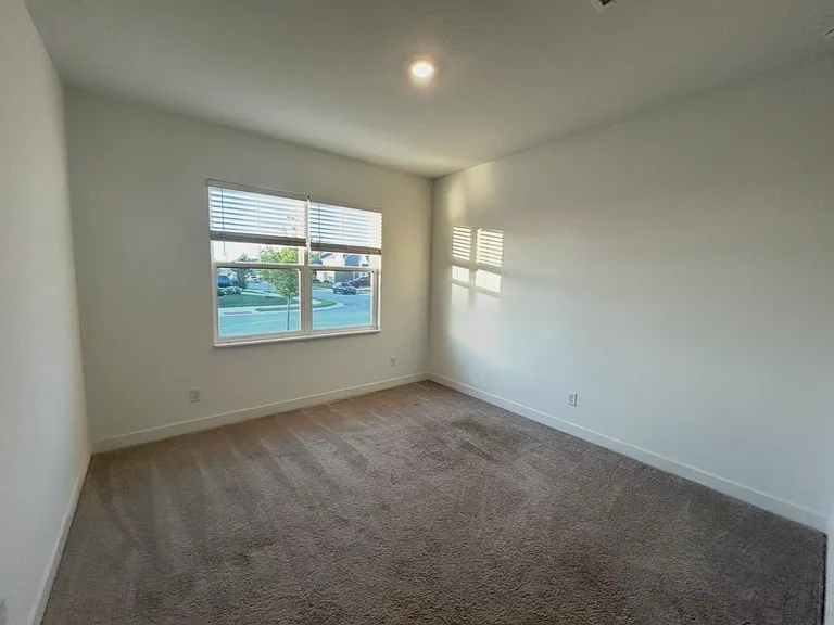 6941 Teder Creek Ln — Photo 5