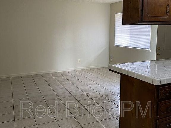 4th image of 2307 N St