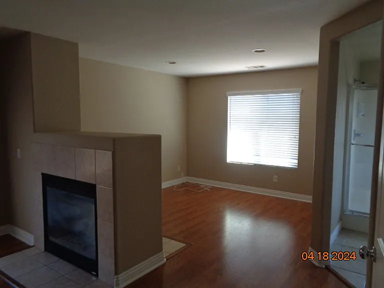 2064 W Avenue K #6 — Photo 12