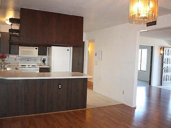 4th image of 10422 E Calle Trece