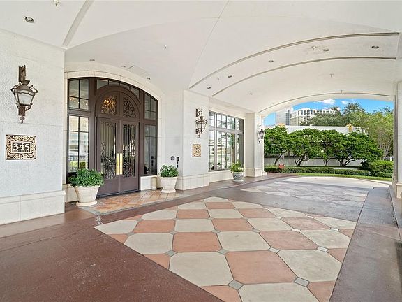 3rd image of 345 Bayshore Blvd APT 411