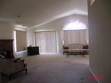 4th image of 708 W Hawthorn St