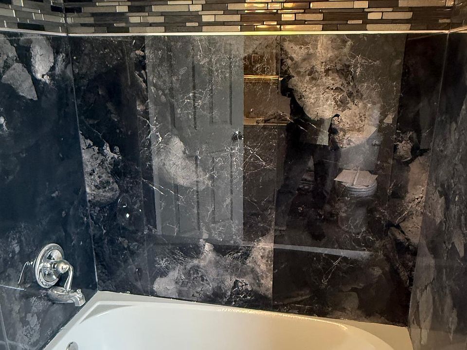 1st image of 10111 Plymouth Ave
