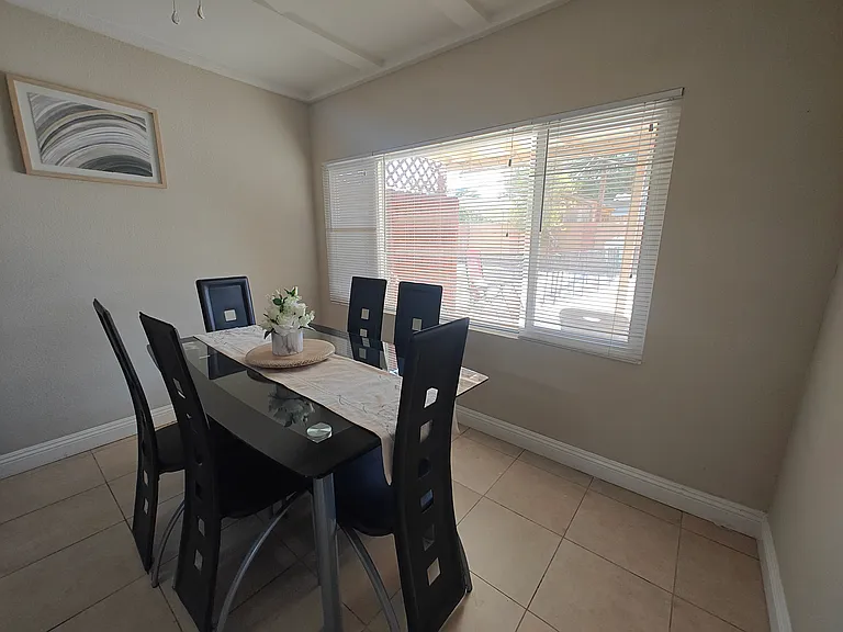 1122 Westwood Dr #1 — Photo 7