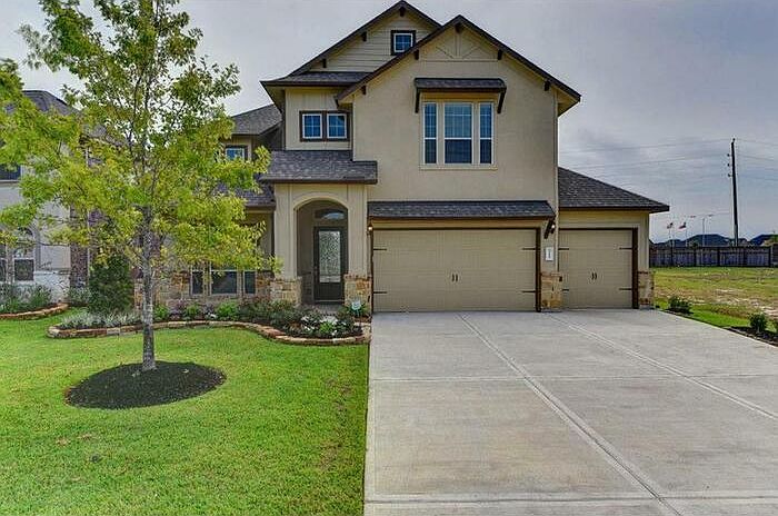 1st image of 31215 Yellow Dawn Ln