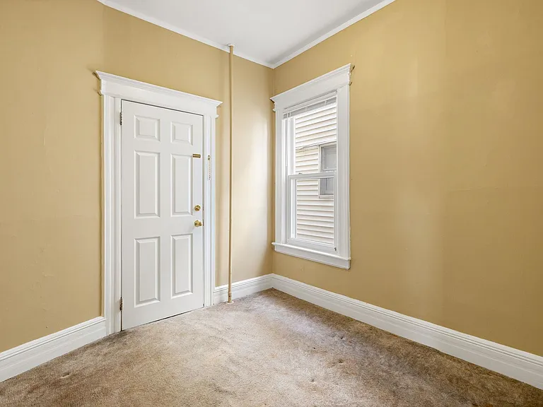 520 Schuyler Ave #2 — Photo 6