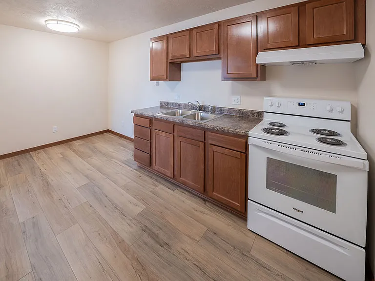 3601 S West Ave #7 — Photo 1