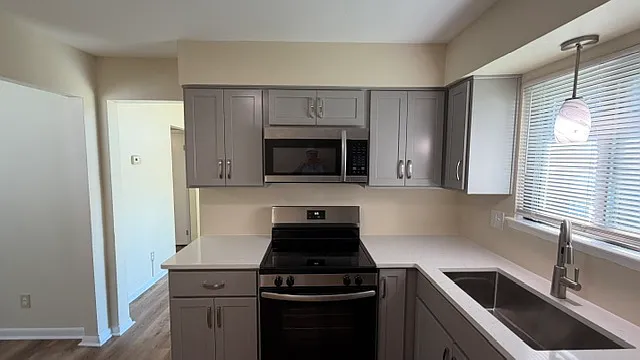 1818 Delaney St — Photo 13