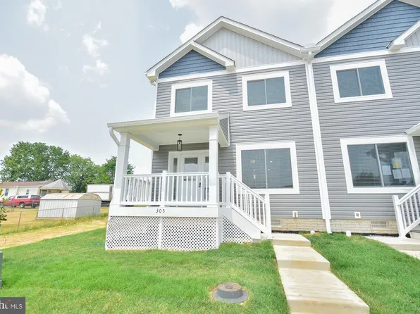 305 E 11th Ave, Ranson, WV 25438