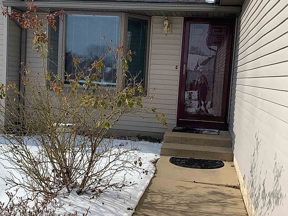 2nd image of 58143 Steiner Dr