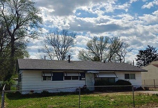 2nd image of 746 N 39th St