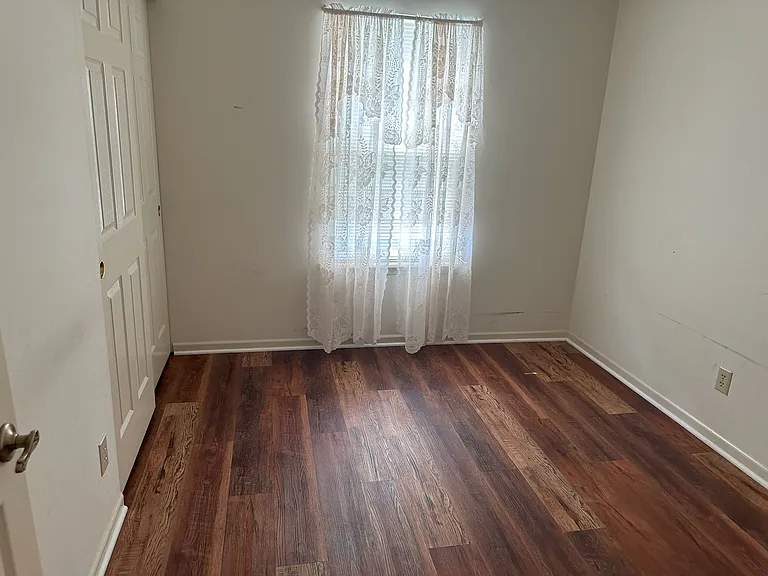 3004 Village Park North Dr — Photo 30