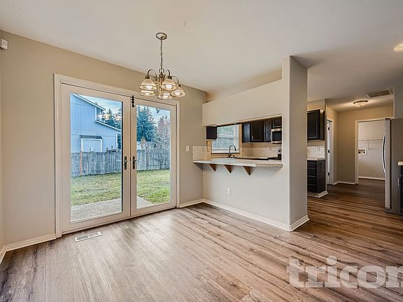 5th image of 8218 186th Street Ct E