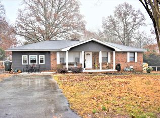 2330 County Farm Rd, Tuscumbia, AL 35674