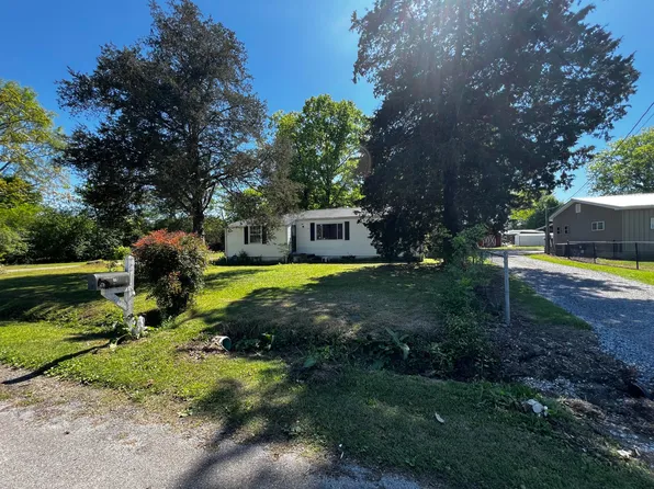 128 Morningside Dr, Soddy Daisy, TN 37379