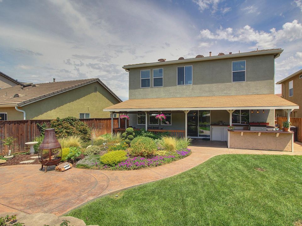 1st image of 2436 Kinsella Way