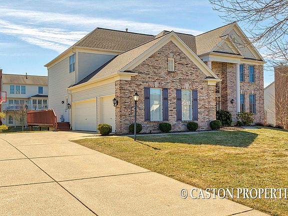 3rd image of 1510 Fairwood Ct SE