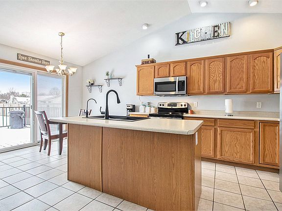 3rd image of 27644 Red Thistle Dr