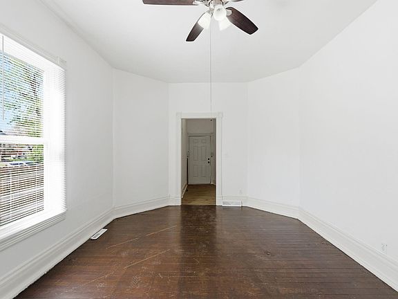 5th image of 1912 N Wellington Pl #1/2-1914