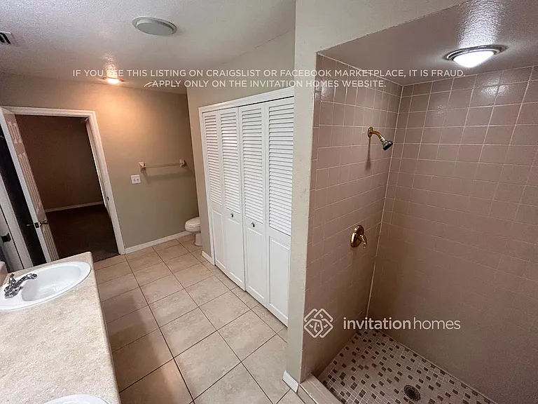5697 Country Lakes Dr — Photo 11