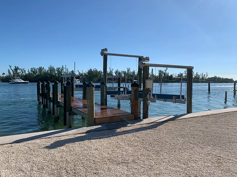 7140 Longboat Dr E — Photo 12