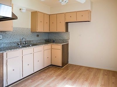 3rd image of 7108 166th St APT 1D