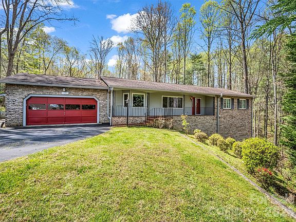 2nd image of 525 Maren Ct