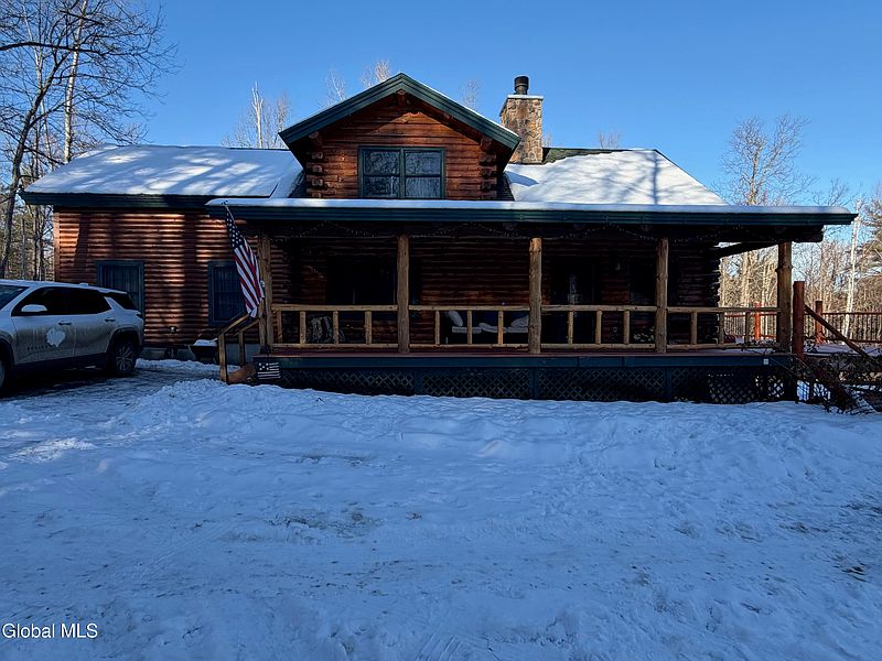 3rd image of 75 Forest Way