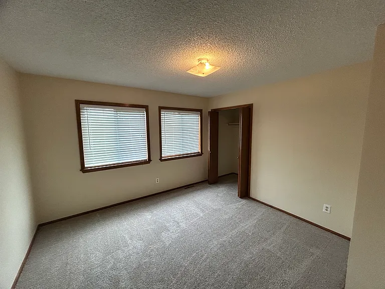 1224 Parker Dr — Photo 14