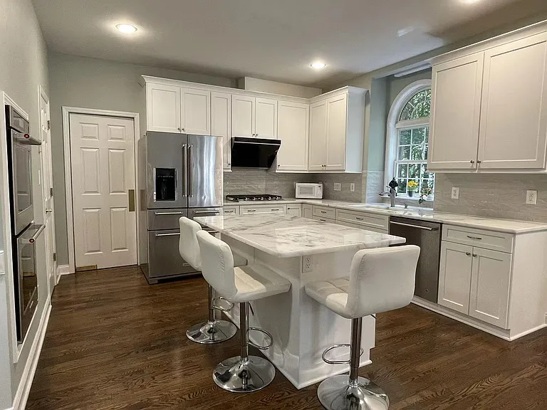 6025 Oakridge Ct — Photo 9
