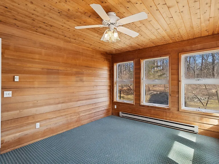 1 Woodview Way — Photo 14