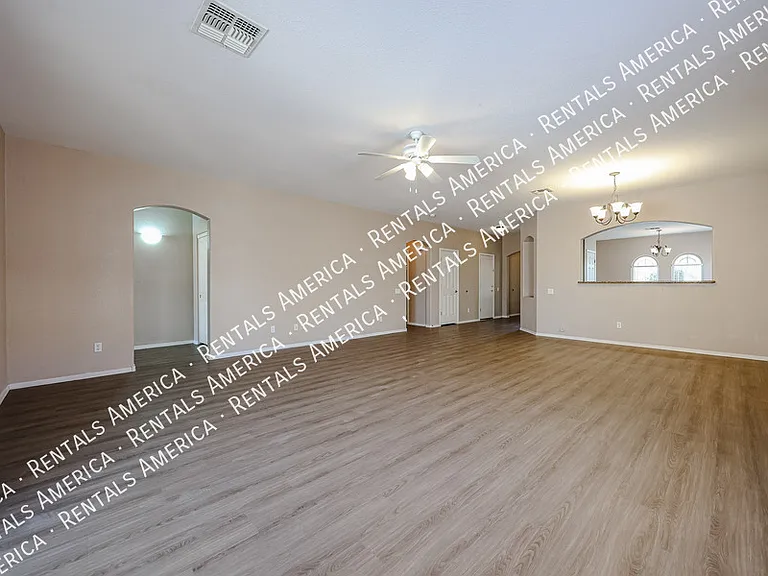876 E Riviera Pl — Photo 15