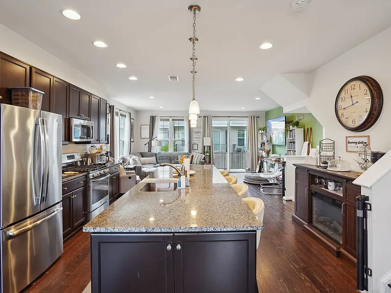 8944 Dahlgren Ridge Rd — Photo 14